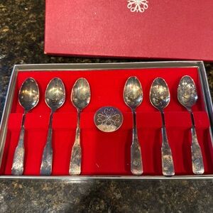 Vintage International S & Co. Avon set of 6 silver plated spoons